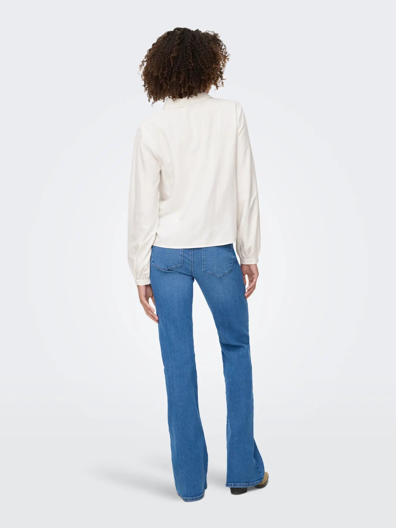 5715733910889_5715733910988_5715723778864_5715723778888_5715733910872_(15355549__Cloud Dancer__3__20250912123043344.jpg)_ORGAHUB