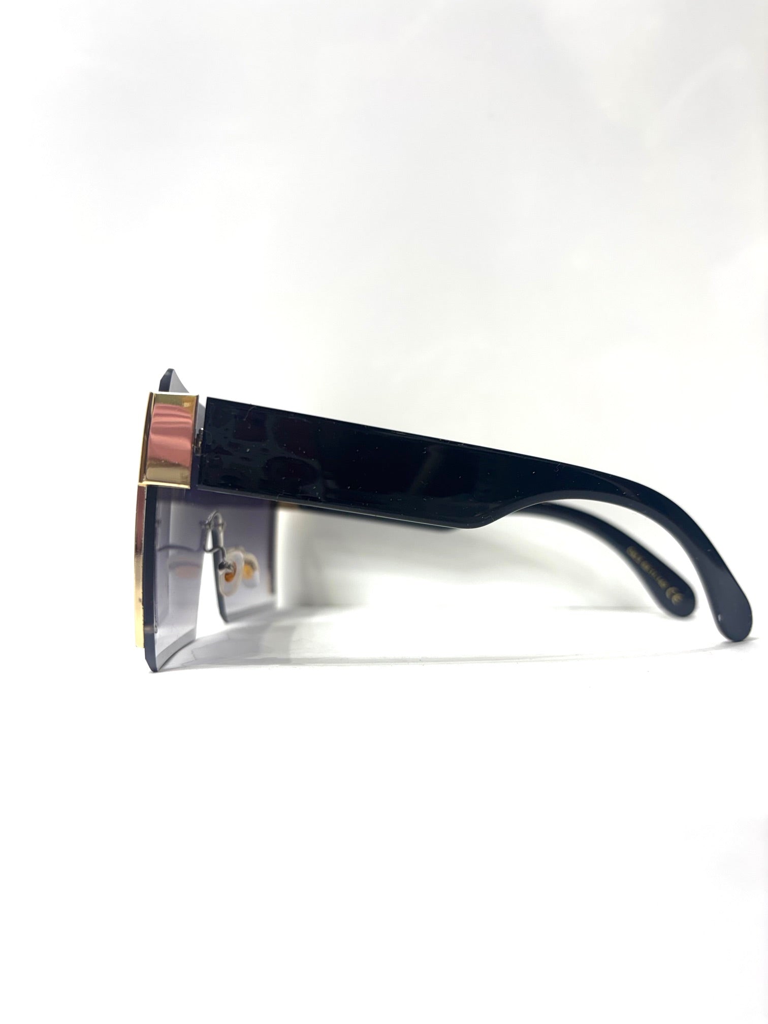 5000003151933_(LUNETTES RECTANGLES__NOIR__2__20250429151546503.jpg)_ORGAHUB